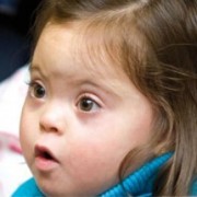 Se buscan familias para adoptar niños con discapacidades