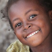 Soy soltera,estoy a la espera del certificado de idoneidad para adoptar en etiopía pero he oído hace poco que a partir de ahora los monoparentales ya no podrán adoptar allí ¿alguien podría informarme?