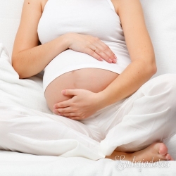 ¿Qué puede predecirse con la amniocentesis?