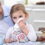 Los mejores remedios naturales contra la tos de tus hijos